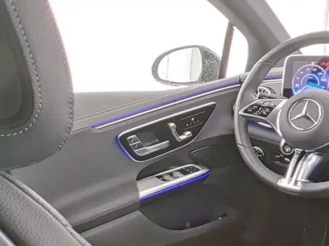 Mercedes-Benz EQE 300