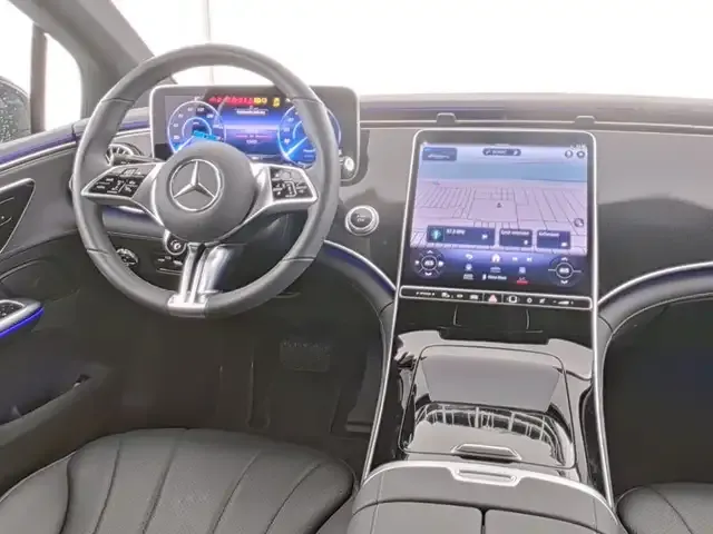 Mercedes-Benz EQE 300