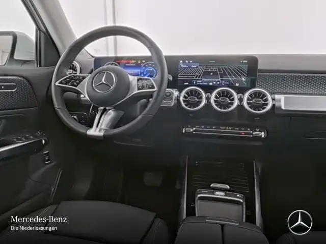 Mercedes-Benz EQB 300