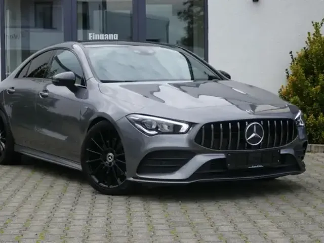 Mercedes-Benz CLA 200
