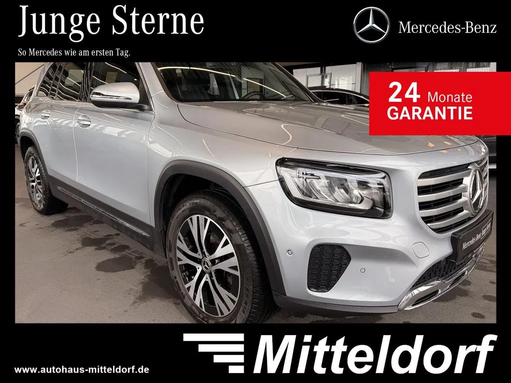 Mercedes-Benz GLB 200