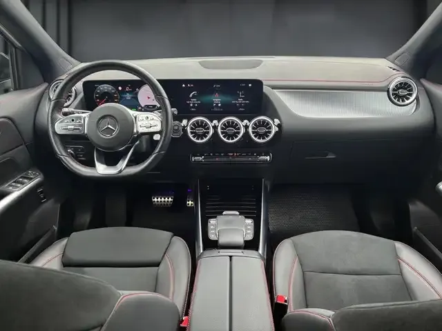Mercedes-Benz EQA 300