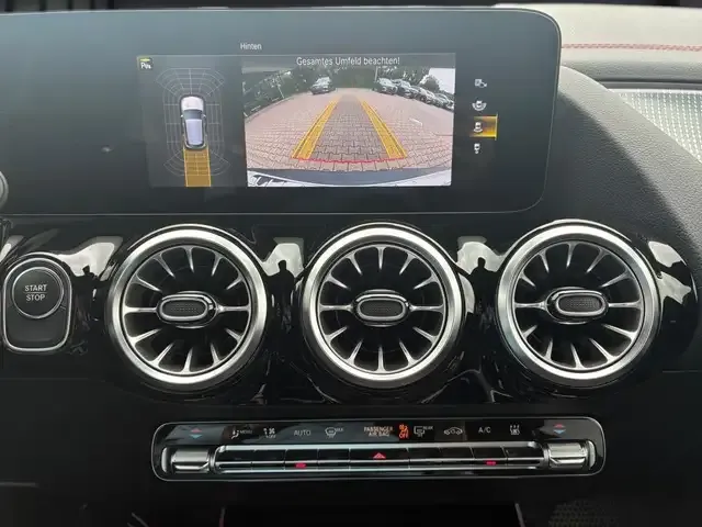 Mercedes-Benz EQA 300