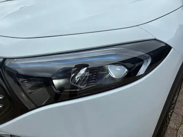 Mercedes-Benz EQA 300