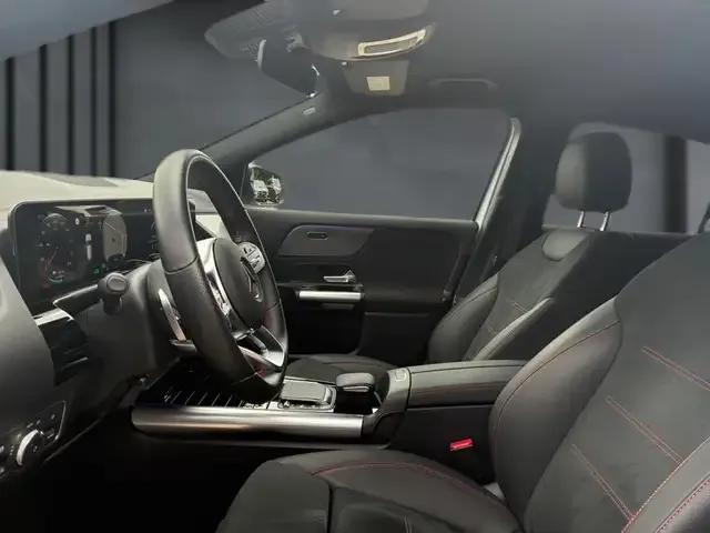 Mercedes-Benz EQA 300