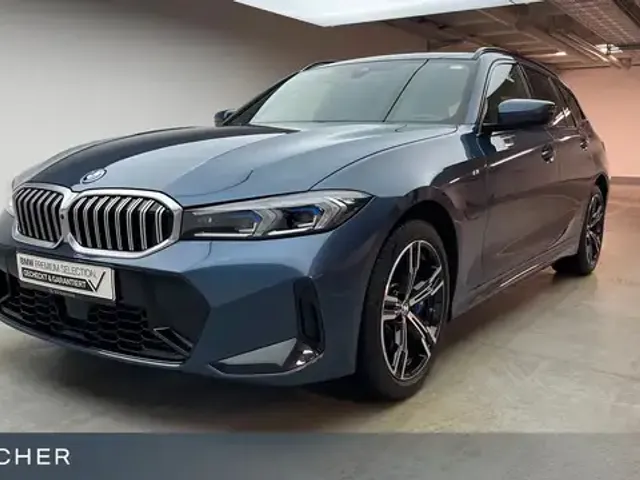 BMW 330