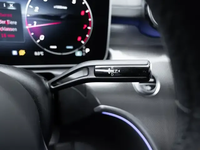 Mercedes-Benz CLE 200