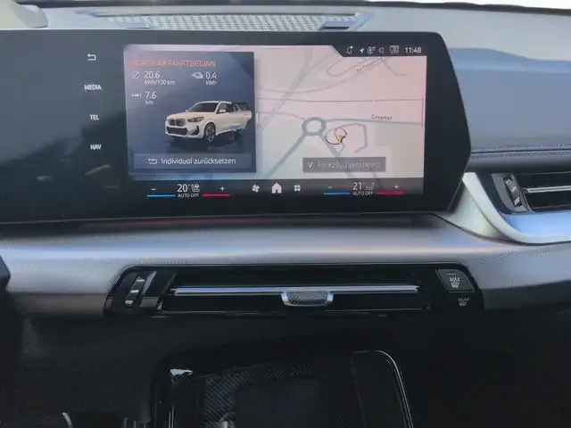BMW iX1