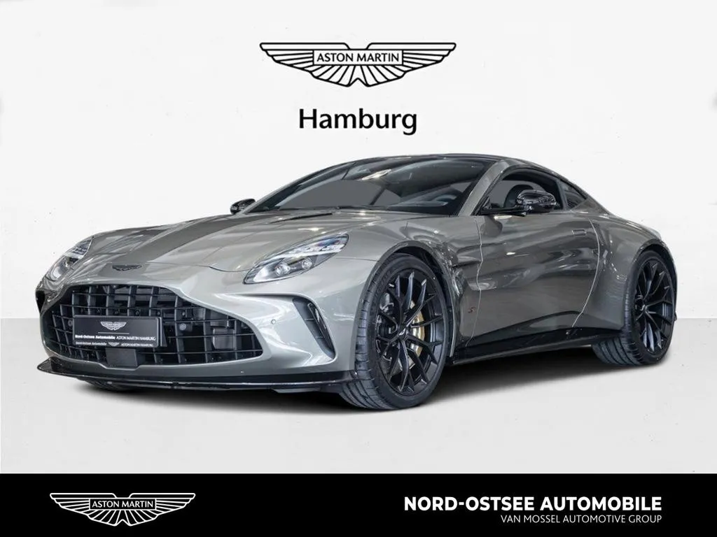 Aston Martin V8