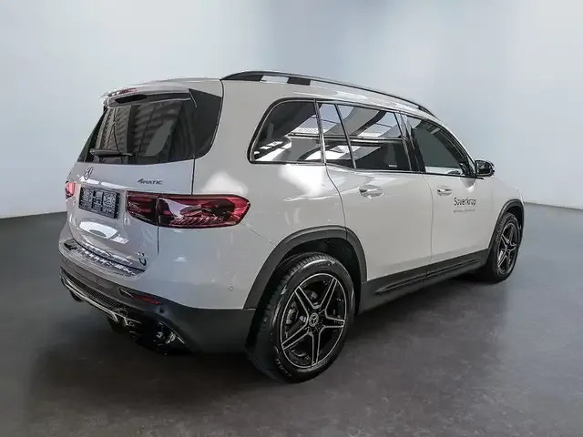 Mercedes-Benz GLB 200
