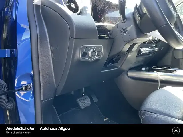 Mercedes-Benz GLA 220