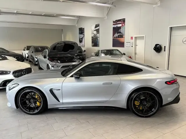 Mercedes-Benz AMG GT