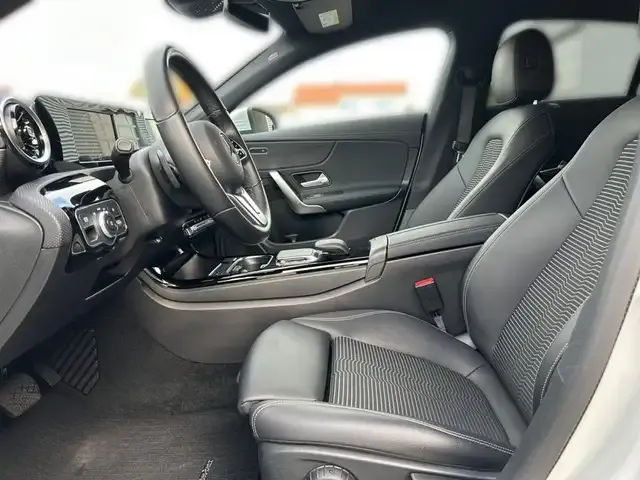 Mercedes-Benz CLA 220