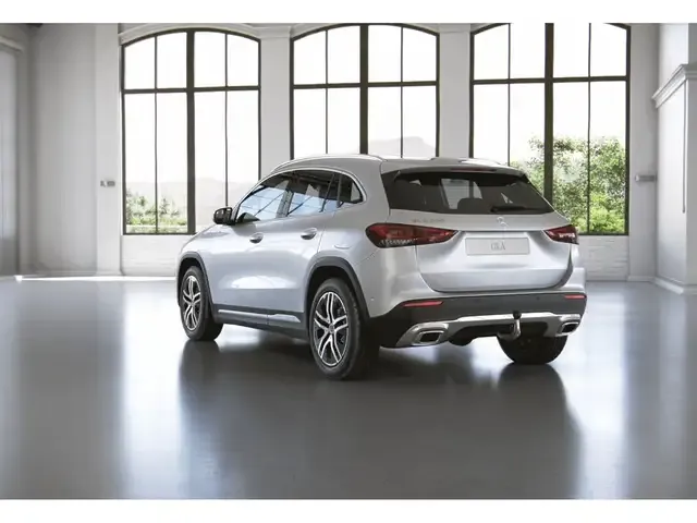 Mercedes-Benz GLA 200
