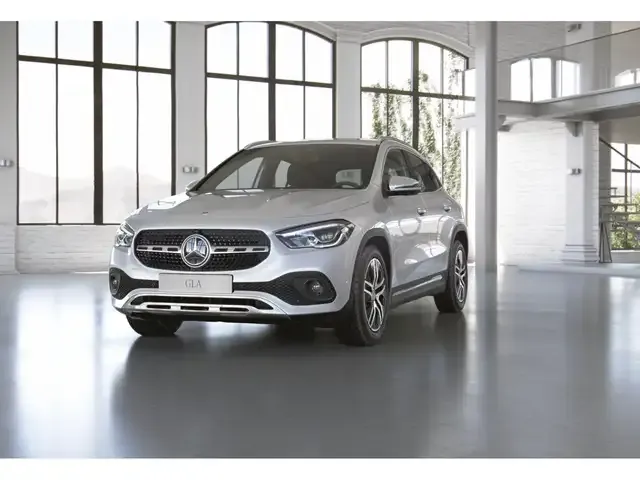 Mercedes-Benz GLA 200