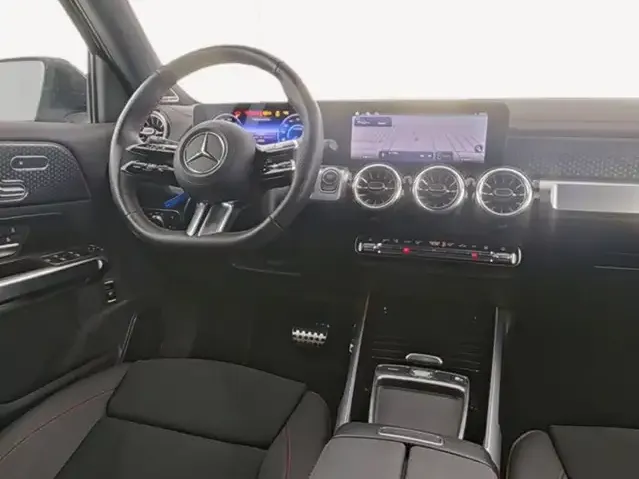 Mercedes-Benz EQB 300
