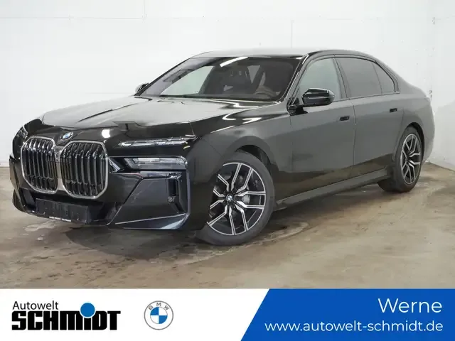 BMW 740