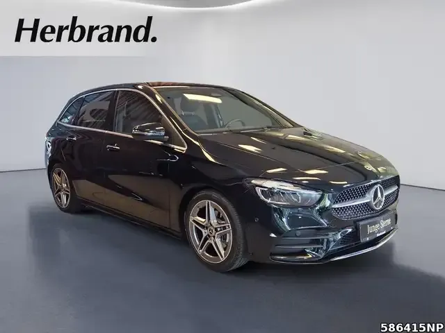 Mercedes-Benz B 180