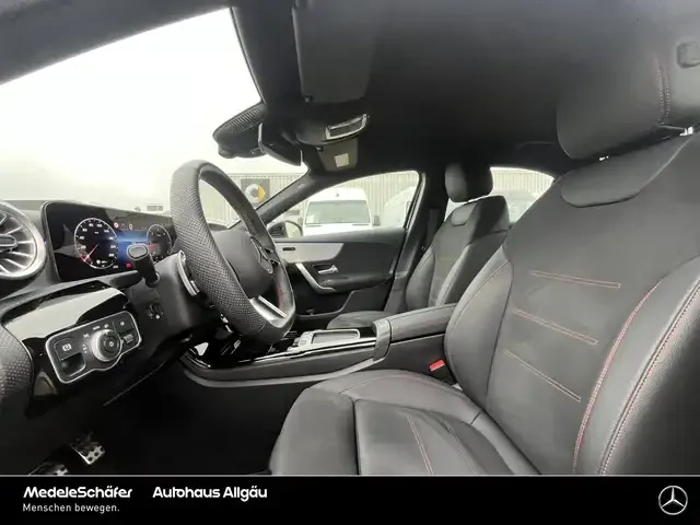 Mercedes-Benz A 220