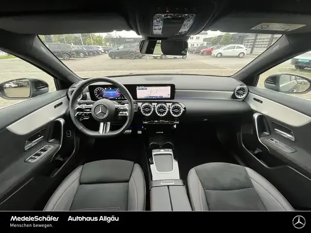 Mercedes-Benz A 220