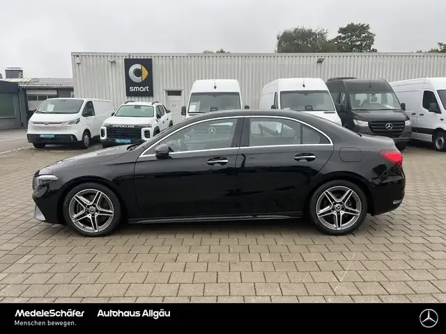 Mercedes-Benz A 220