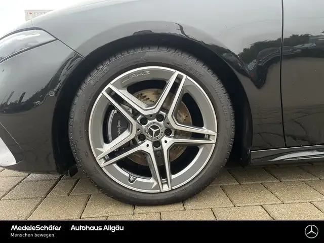 Mercedes-Benz A 220