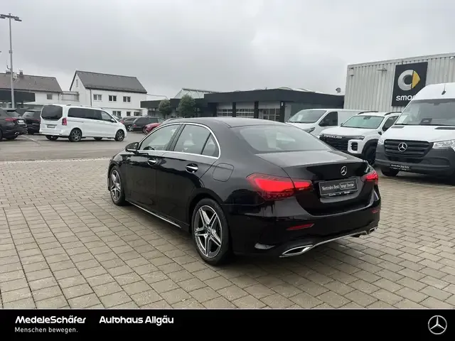 Mercedes-Benz A 220