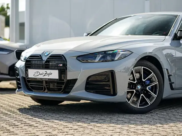 BMW 440