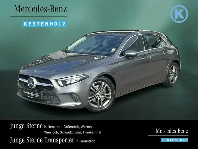 Mercedes-Benz A 220