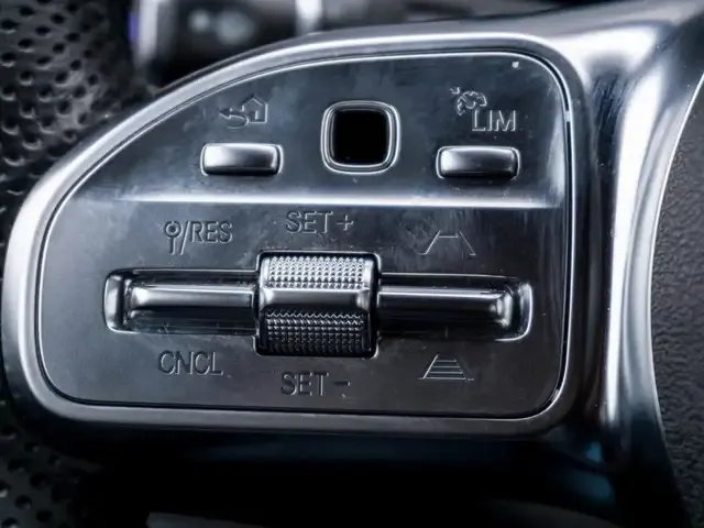 Mercedes-Benz EQC 400