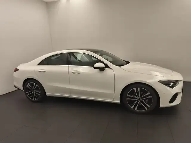 Mercedes-Benz CLA 180