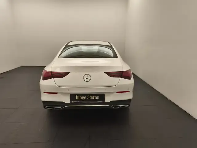 Mercedes-Benz CLA 180
