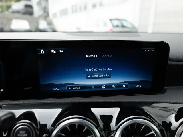 Mercedes-Benz A 220