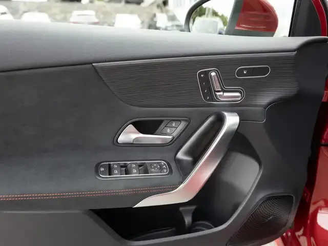 Mercedes-Benz A 220