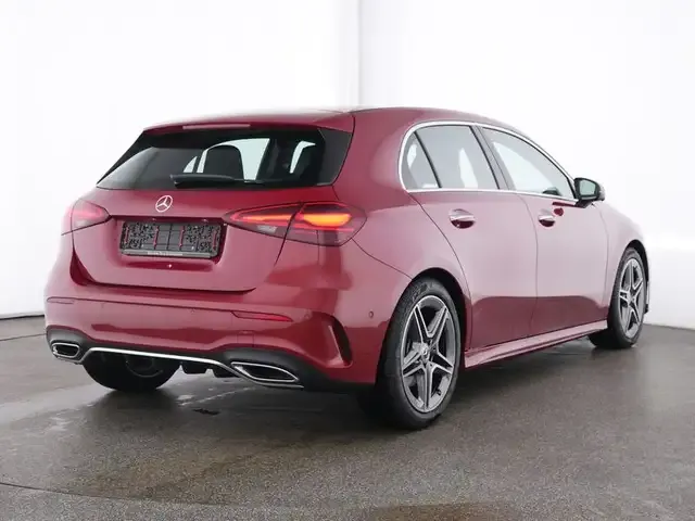 Mercedes-Benz A 220