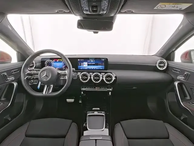 Mercedes-Benz A 220