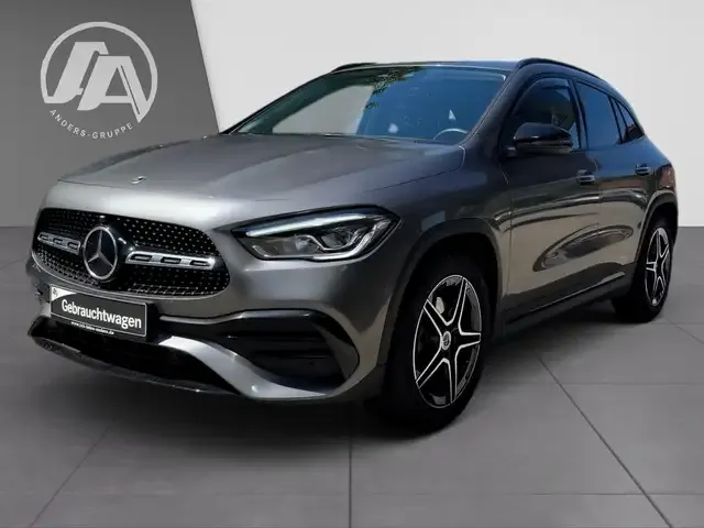 Mercedes-Benz GLA 250