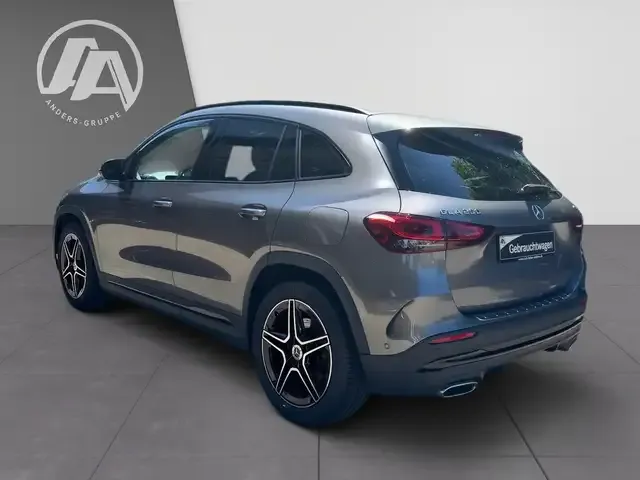Mercedes-Benz GLA 250