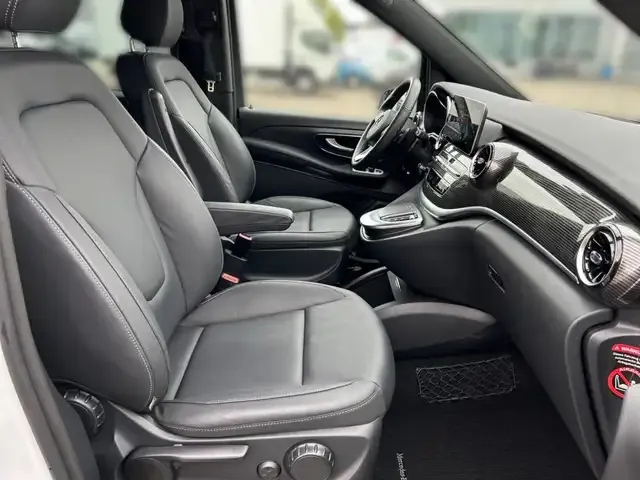 Mercedes-Benz V 250