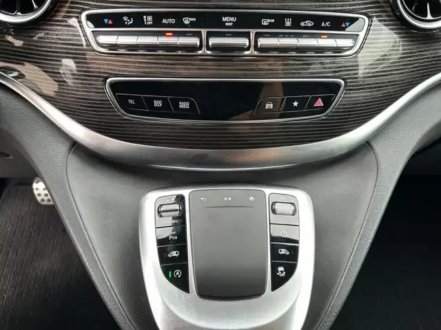 Mercedes-Benz V 250