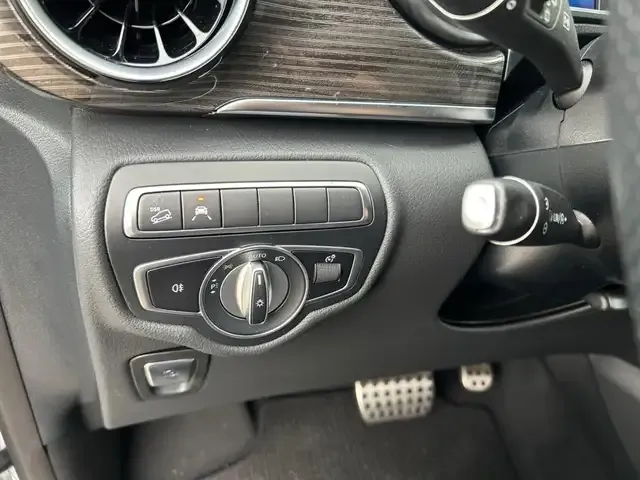 Mercedes-Benz V 250
