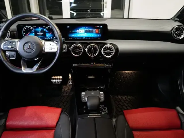 Mercedes-Benz A 250