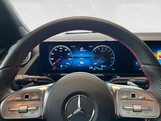 Mercedes-Benz GLA 250