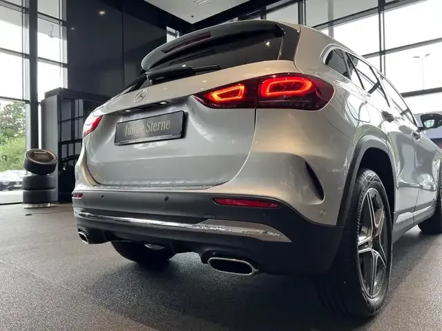 Mercedes-Benz GLA 250