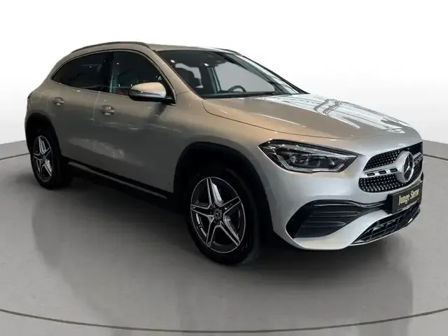 Mercedes-Benz GLA 250