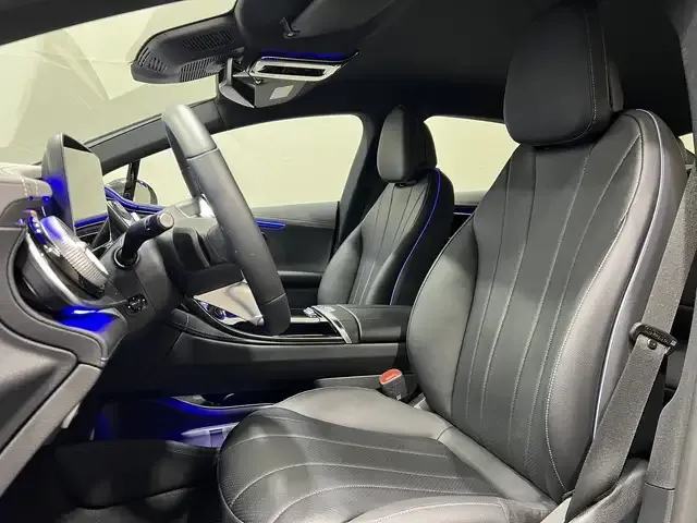 Mercedes-Benz EQE 300