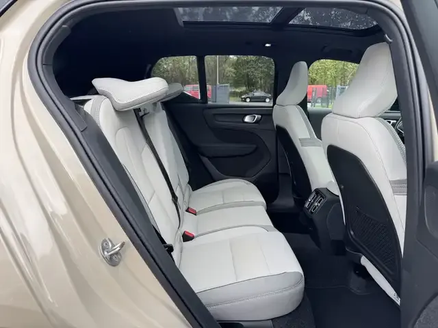 Volvo EX40