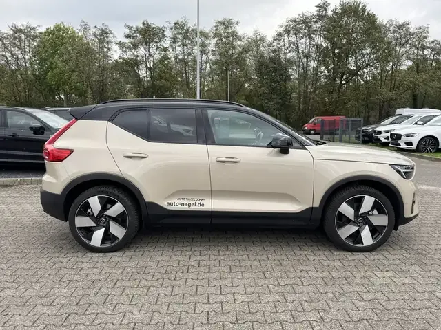 Volvo EX40