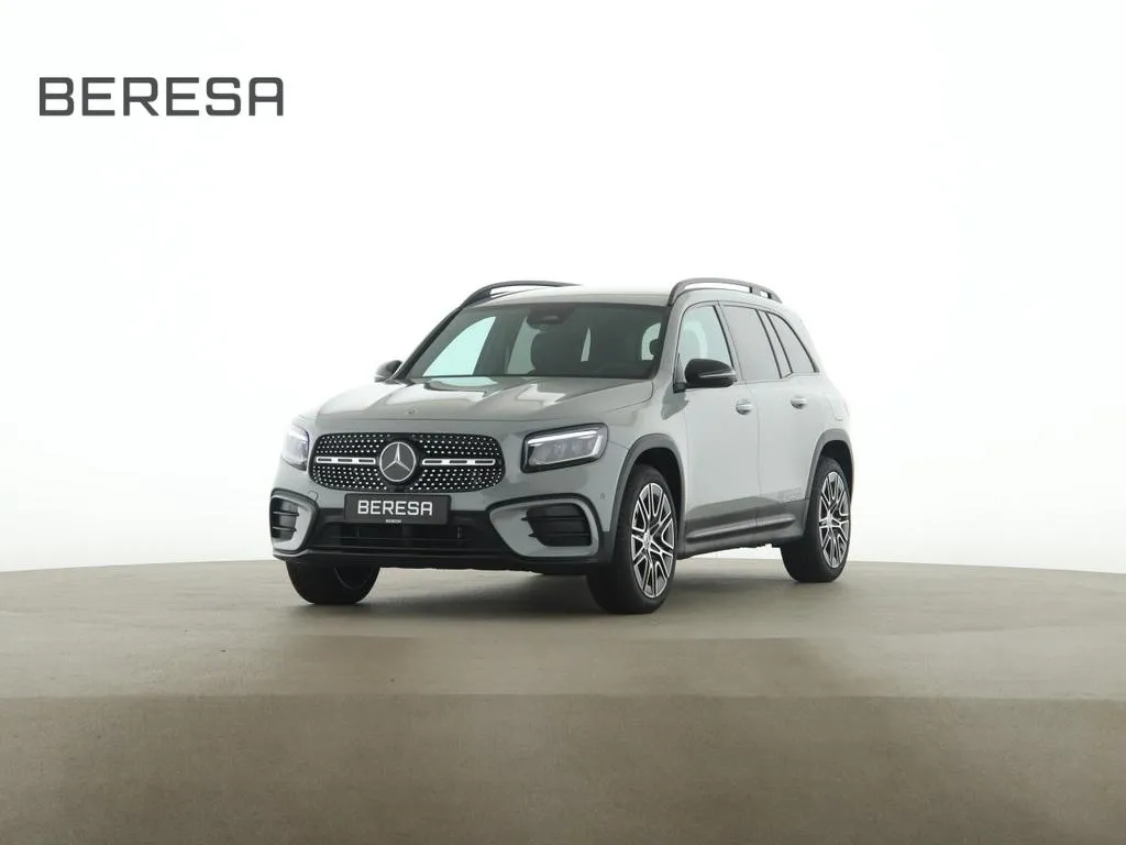 Mercedes-Benz GLB 200