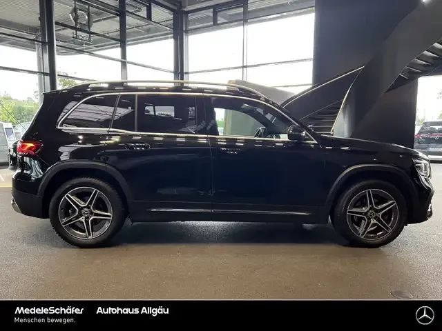 Mercedes-Benz GLB 180